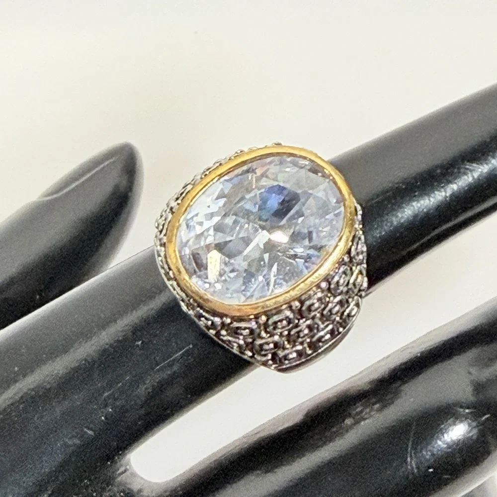Vintage CZ Statement Ring Two Tone Silver tone & Gold Plated Size 6.5
